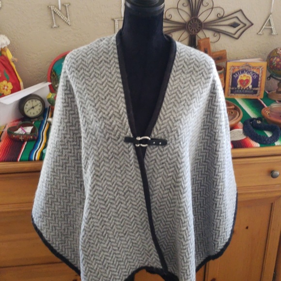 Andrew Marc Jackets & Blazers - Marc New York cape one size